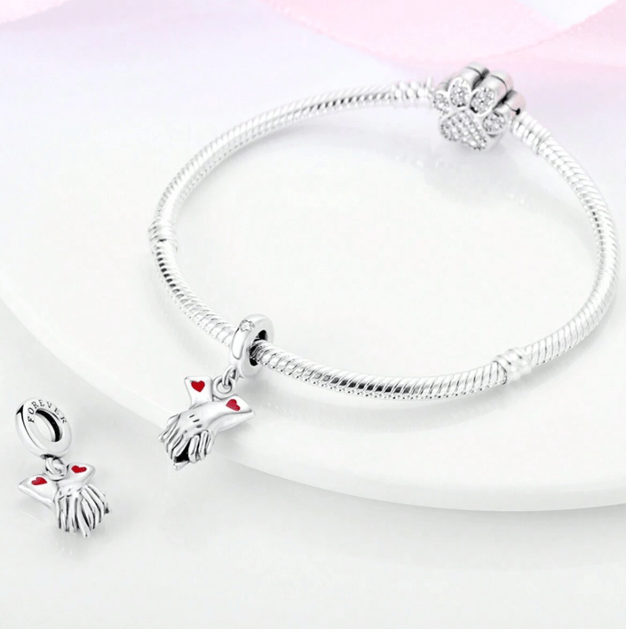 Mână în mână Love Forever Dangle Charm