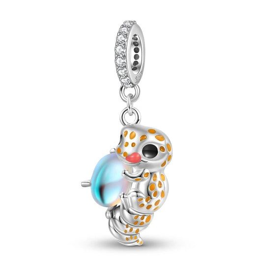 Dangling Gecko Charm