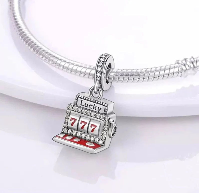 Lucky 777 Slot Machine Vegas Casino Charm