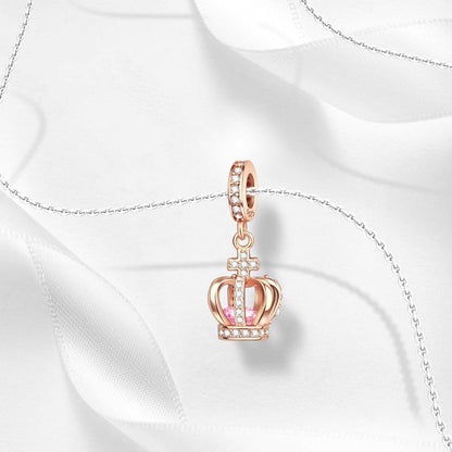 Rose Gold Crown Charm rózsaszín kristályokkal és CZ díszítéssel