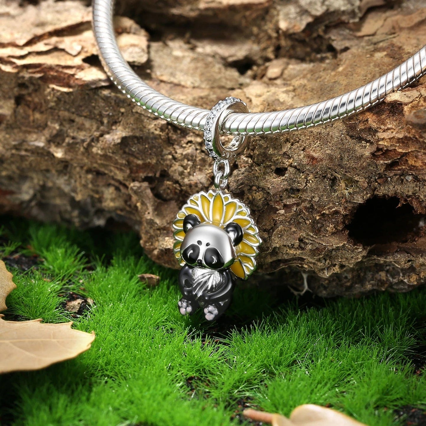 Charm colgante de panda con forma de girasol