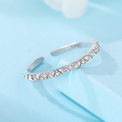 Dazzling Diamond-Inspired Adjustable Ring